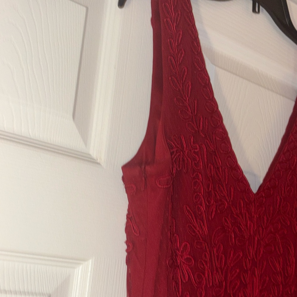 Cachet Vibrant Red Sleeveless Dres~Fitted sexy evening Gown~Size 16. - Picture 3 of 5